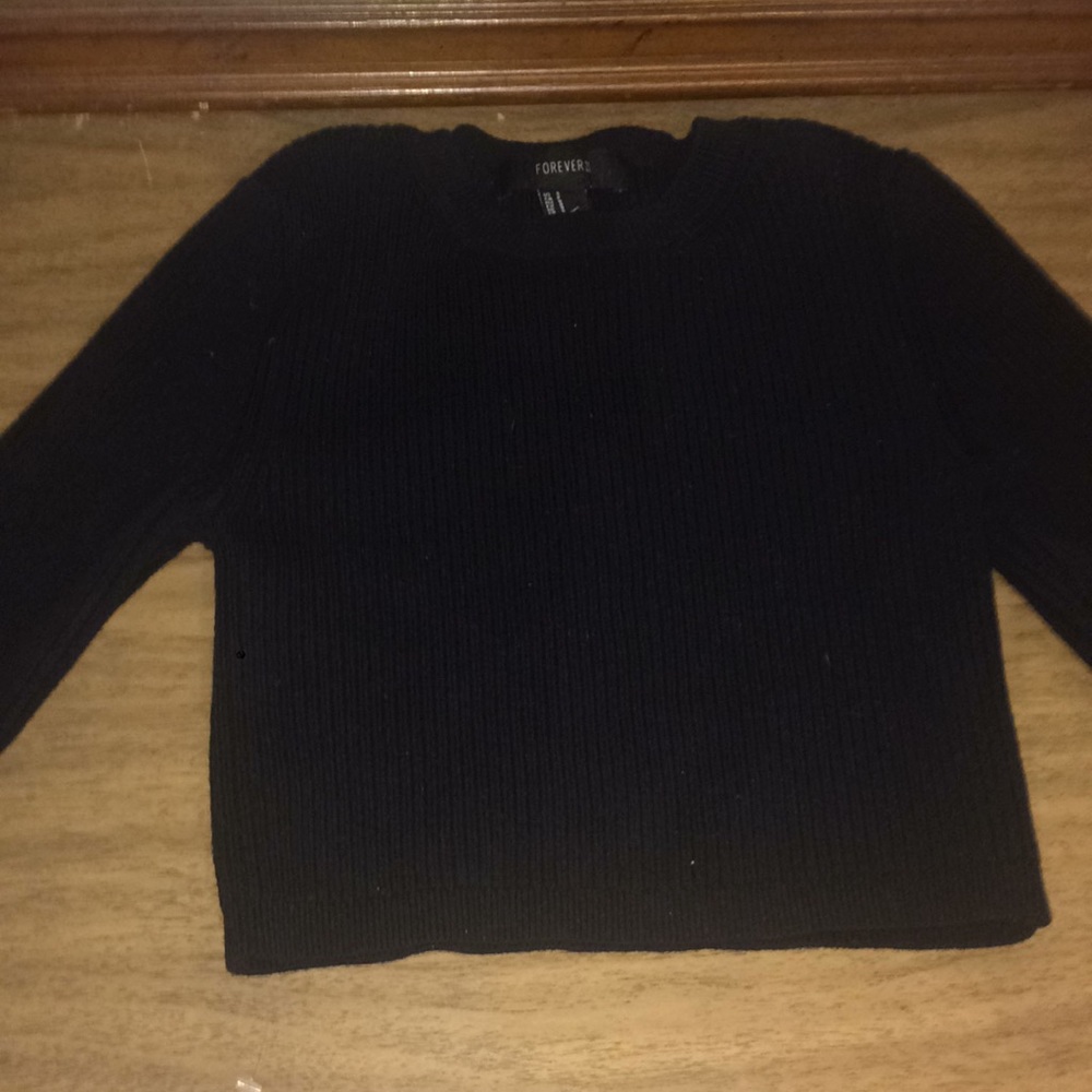 Forever 21 great condition black sweater crop top!